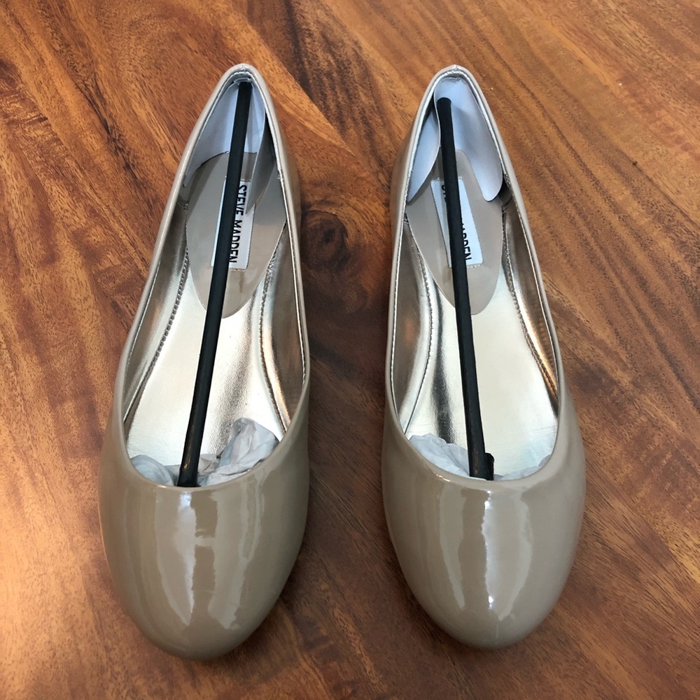 Steve Madden Nude Flats